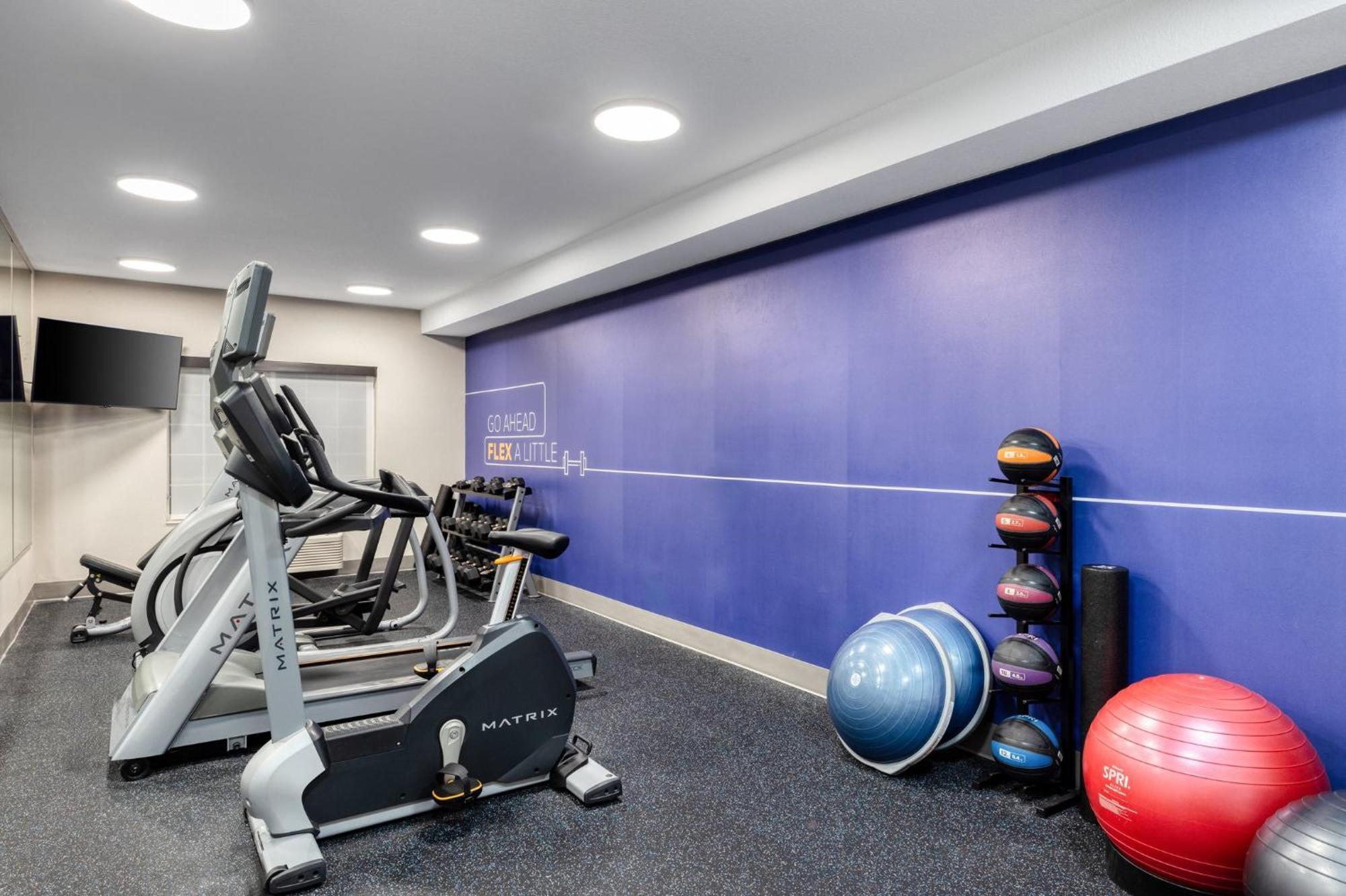Holiday Inn Express Hotel & Suites Portland - Jantzen Beach By Ihg Exteriör bild