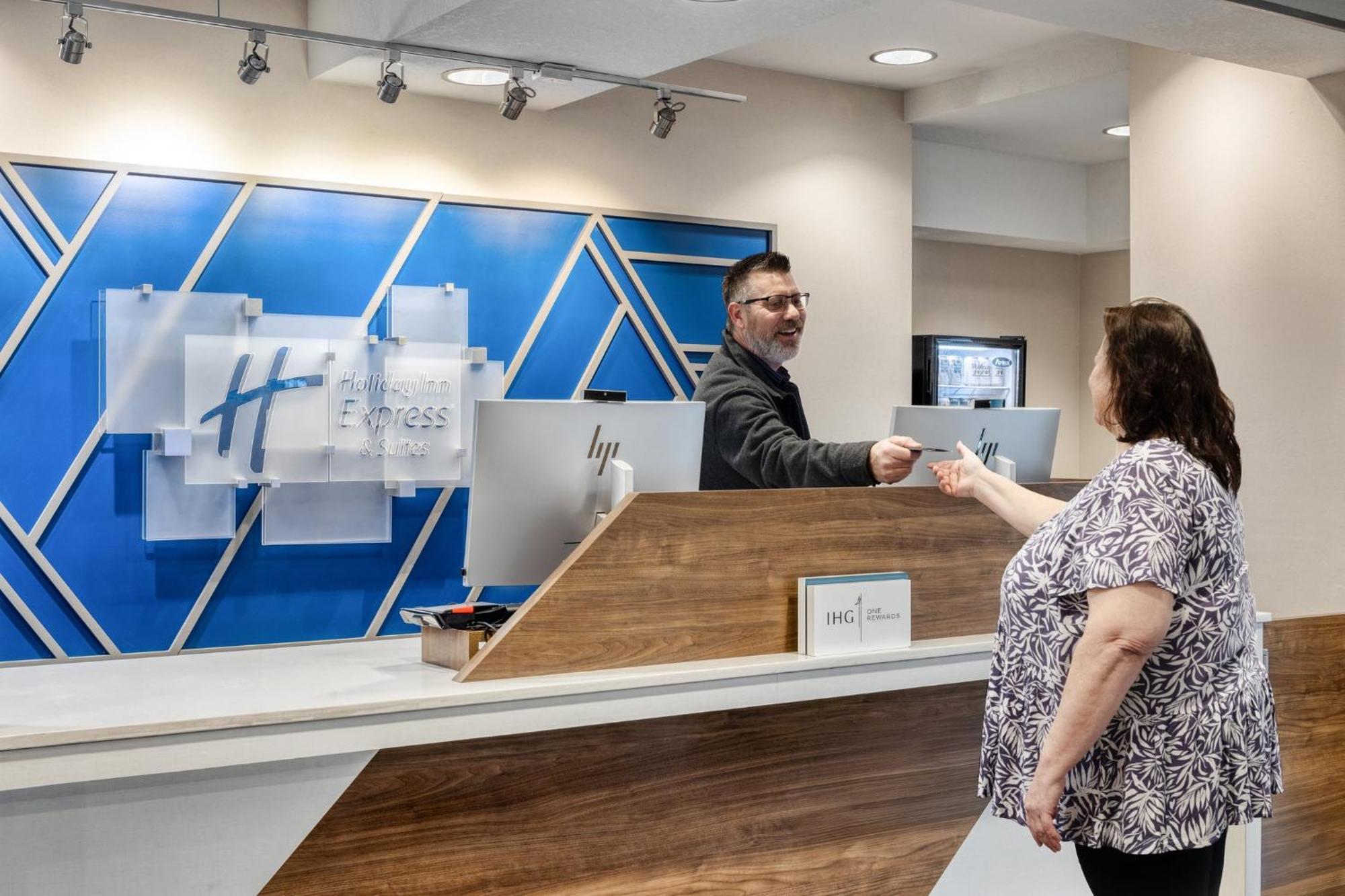 Holiday Inn Express Hotel & Suites Portland - Jantzen Beach By Ihg Exteriör bild