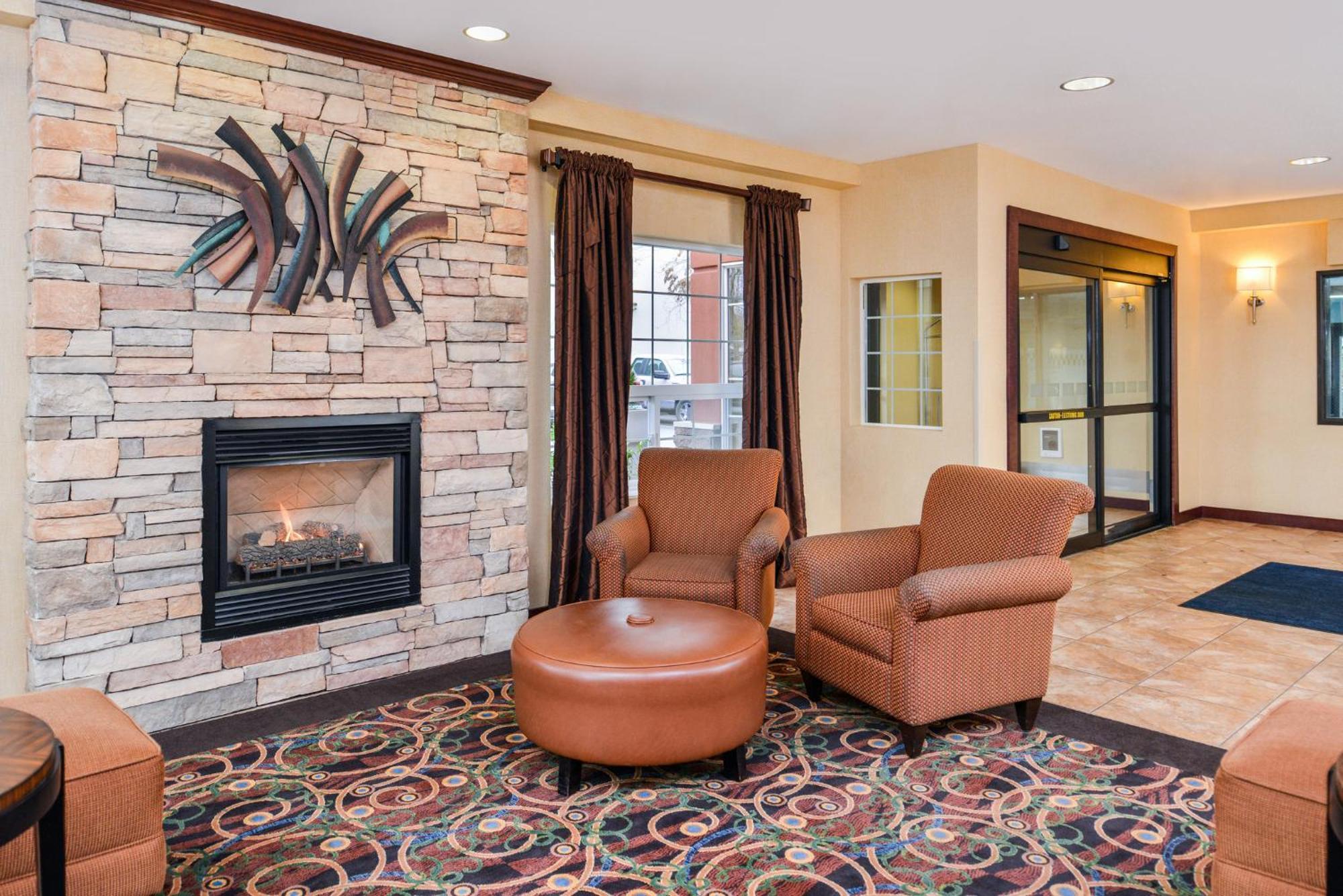Holiday Inn Express Hotel & Suites Portland - Jantzen Beach By Ihg Exteriör bild