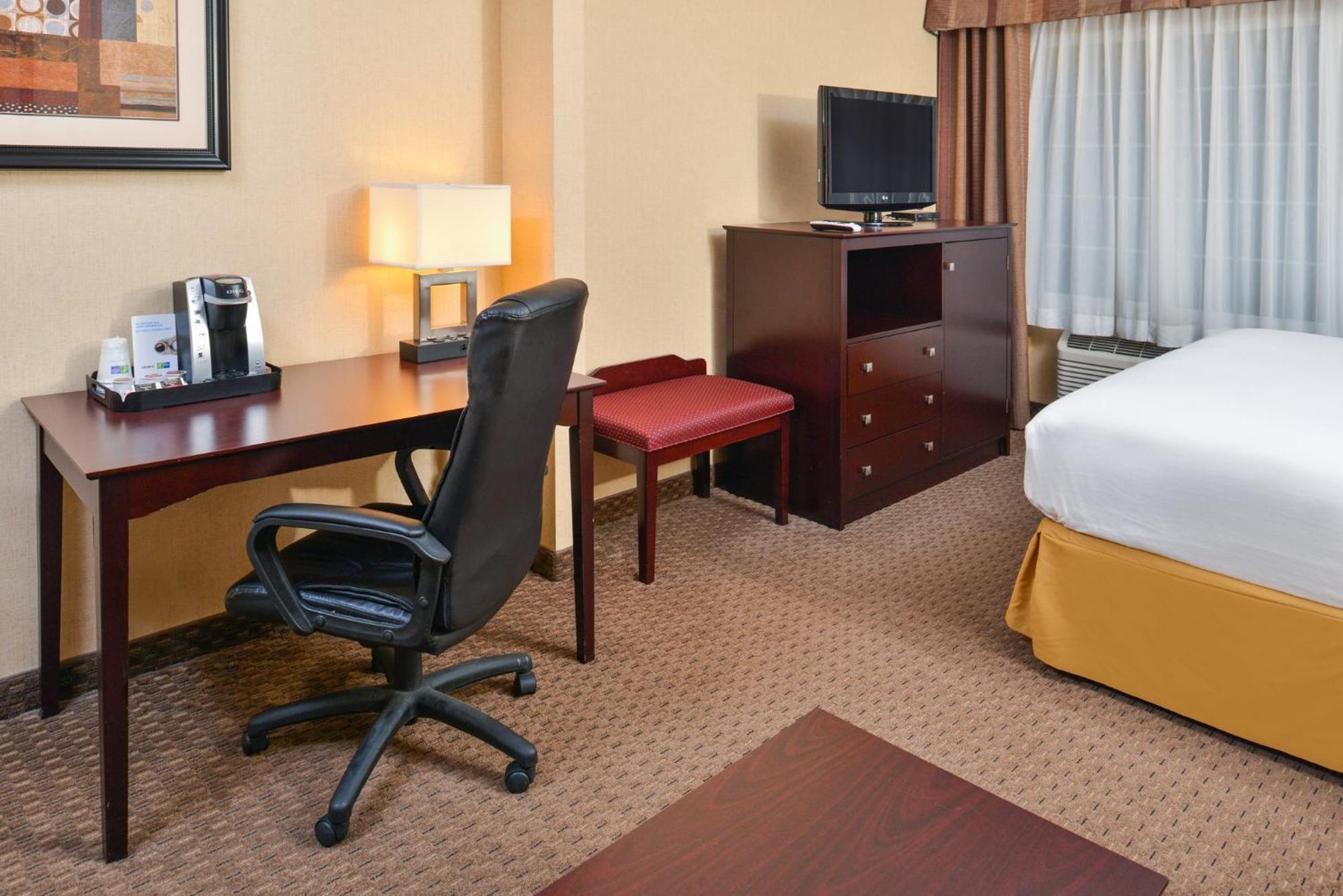 Holiday Inn Express Hotel & Suites Portland - Jantzen Beach By Ihg Exteriör bild